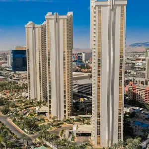 Aparthotel Stripviewsuites At Signature